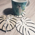 000214 – Deku – Podstawka pod kubek – Monstera 11x10 cm 2.jpg