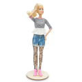 Deku - Stojak na lalkę Barbie 20 cm.png