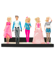 Deku---Stojak-na-lalkę-Barbie-20-cm-1.png