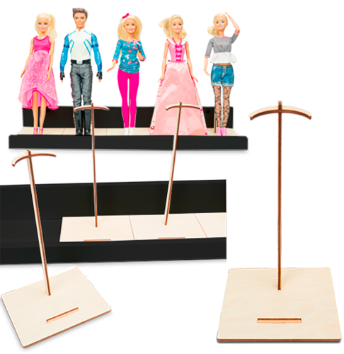 Deku---Stojak-na-lalkę-Barbie-20-cm-2.png