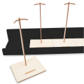 Deku---Stojak-na-lalkę-Barbie-20-cm-5.png