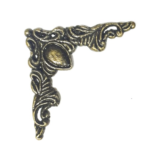 Narożnik mosiądzowany - 41 mm x 41 mm x 1,3 mm 6886.jpg