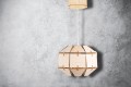 Deku - Carina Lampa wisząca dekoracyjna drewniana Biała oprawka 5.jpg